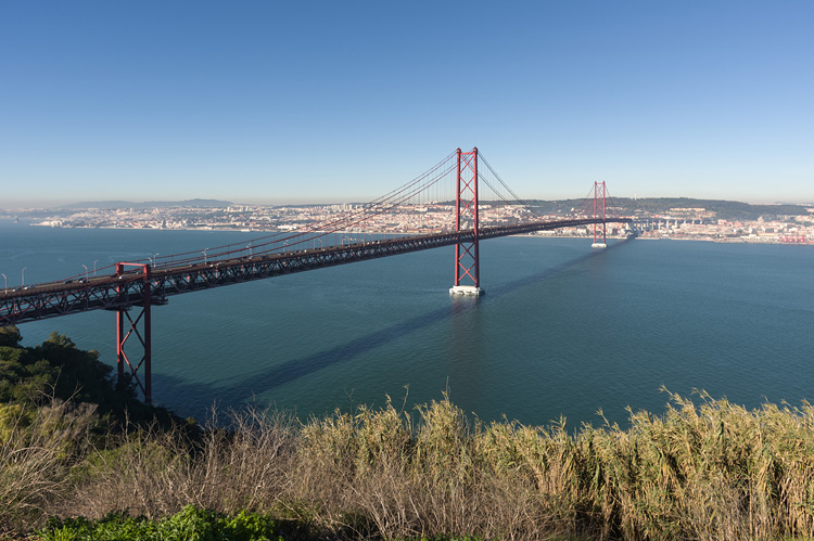 Ponte 25 de Abril